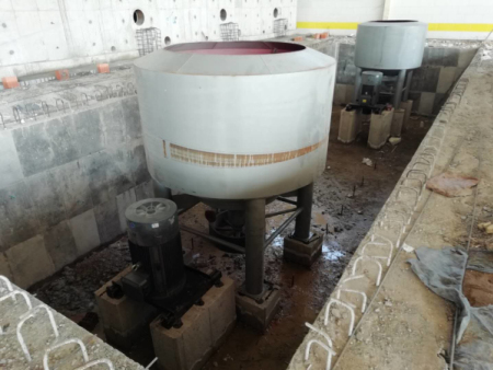 高(gāo)濃造紙(zhǐ)碎漿機(jī)